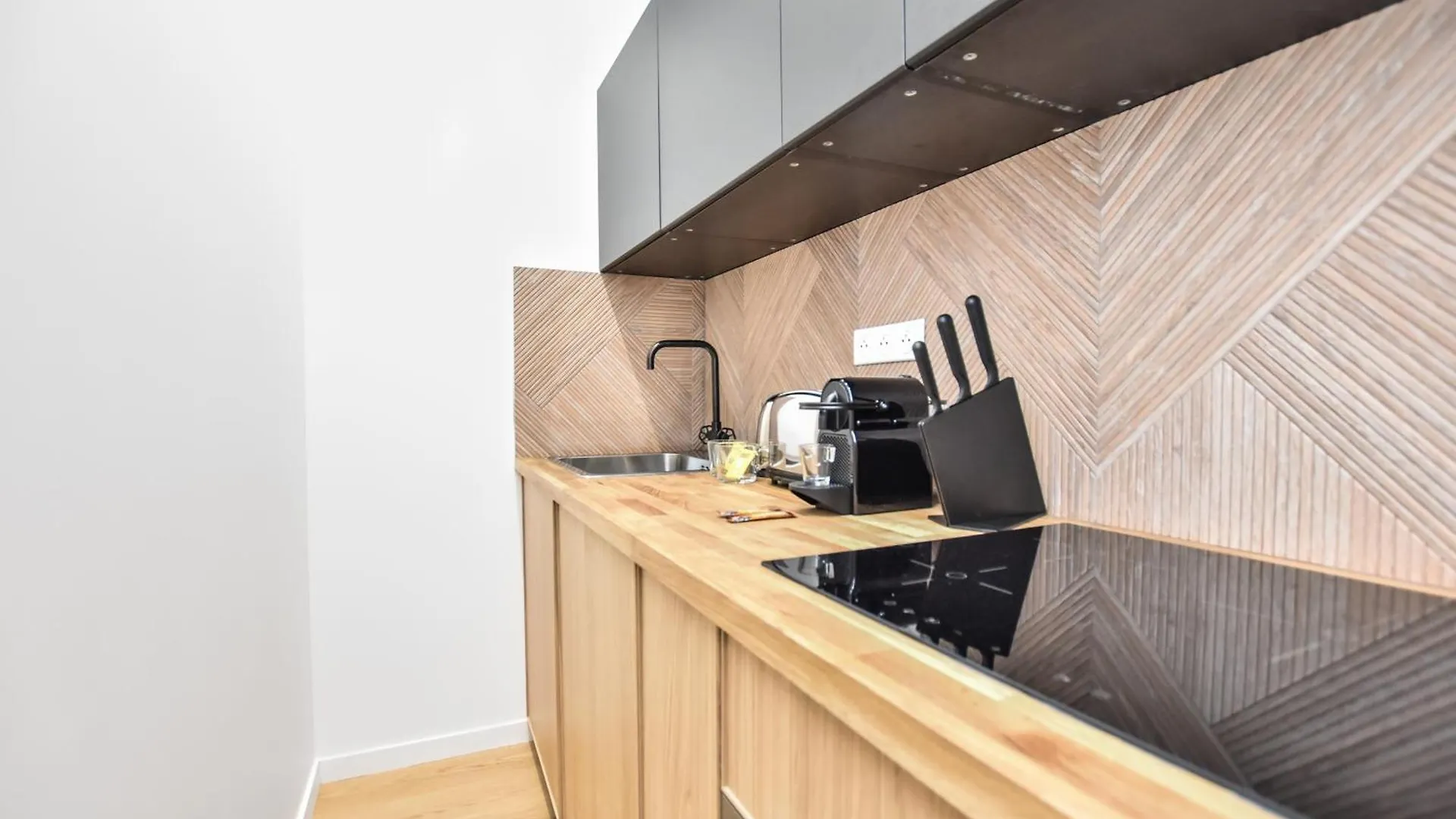 Authentic Apartment - 1Br-6P - Saint-Fargeau Paris